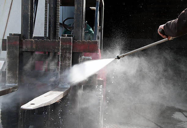 Best Warehouse Cleaning  in Redfield, SD
